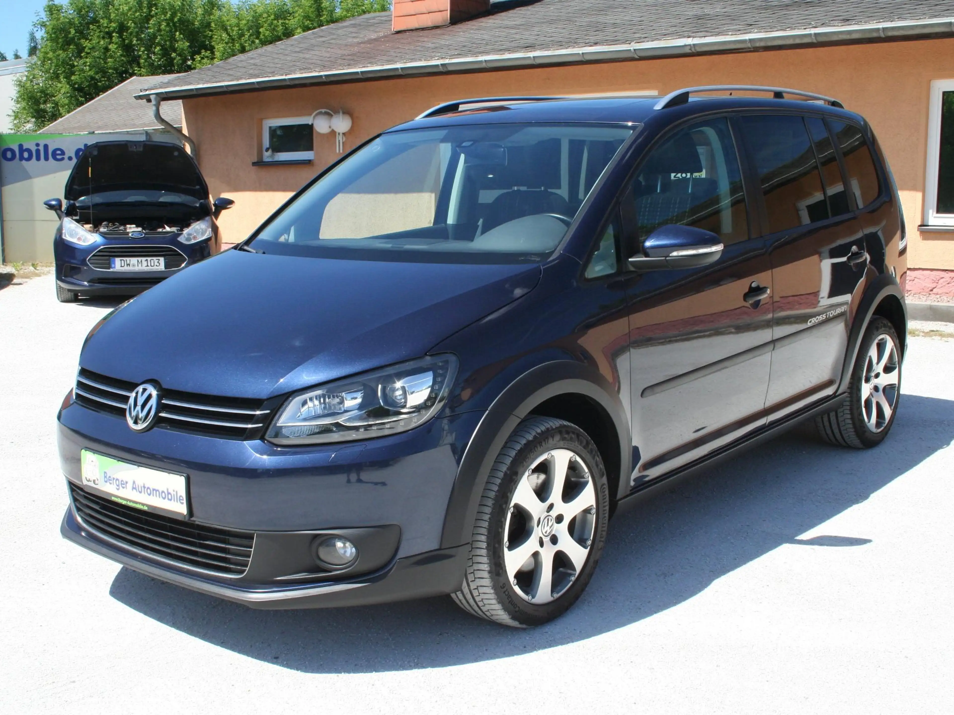 Volkswagen Cross Touran CrossTouran 2.0 TDI *Xenon*Pano*1.Hand* — photo 2