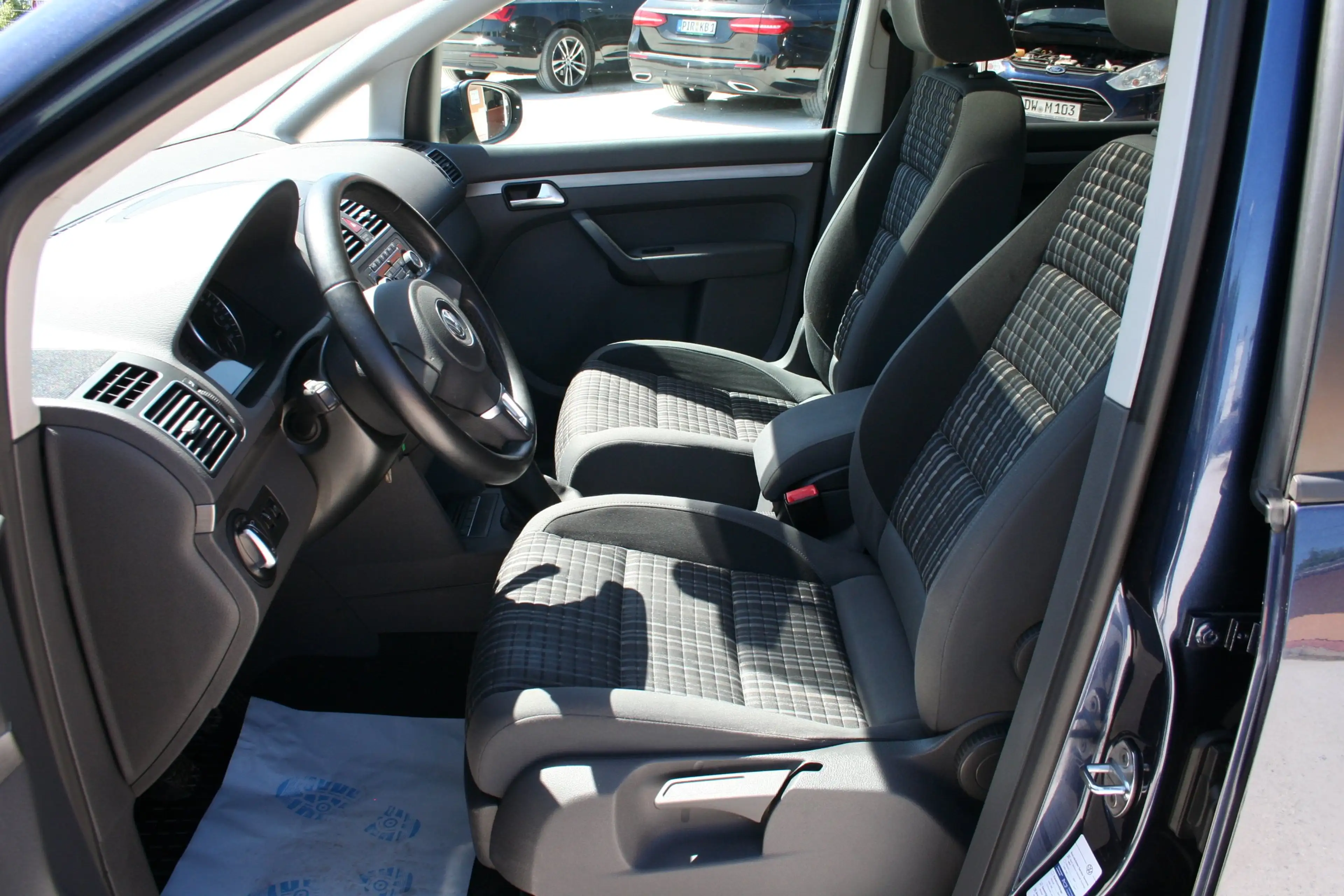 Volkswagen Cross Touran CrossTouran 2.0 TDI *Xenon*Pano*1.Hand* — photo 9
