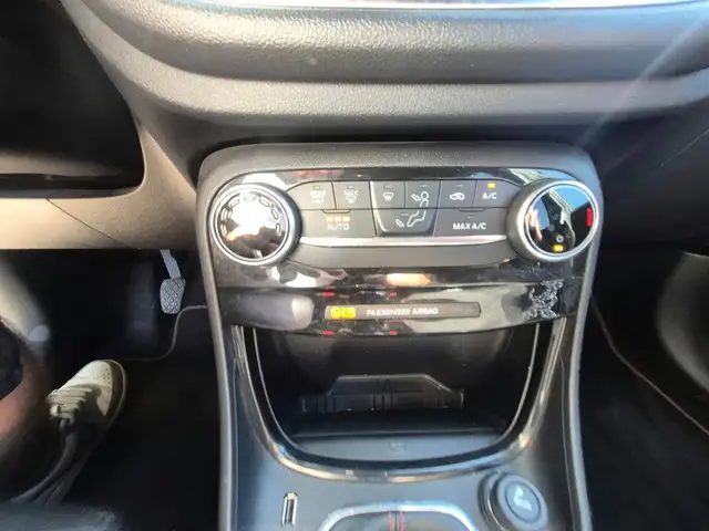 Ford Puma view 12