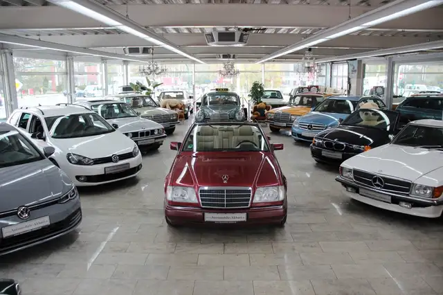 Mercedes-Benz E 220 Cabrio 1. Hand *H-Zulassung*