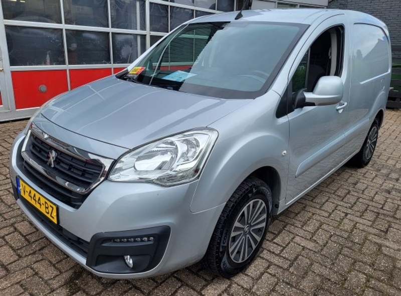 Peugeot Partner Model 2017 Full Electric met accu rapport — photo 2