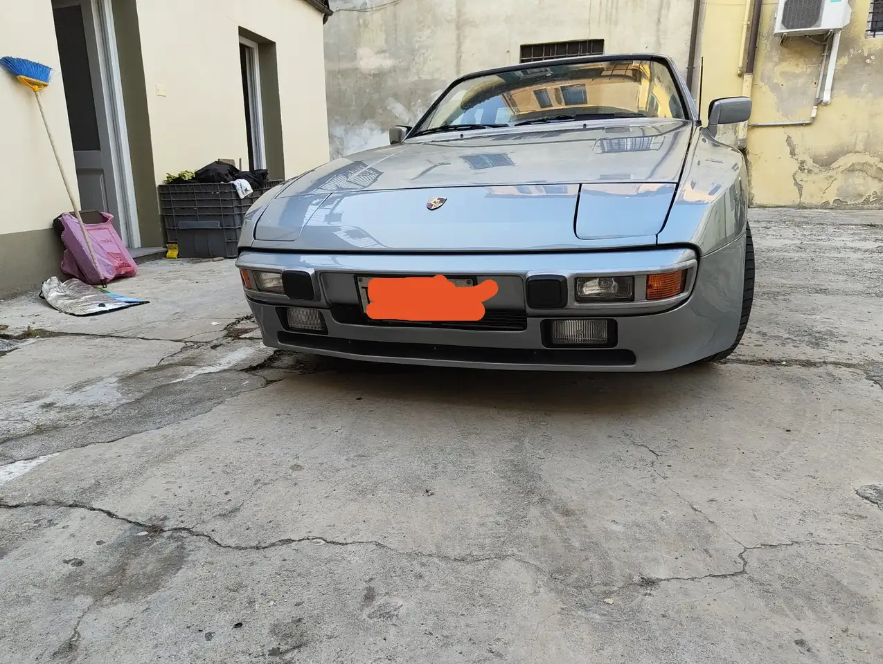 Porsche 944 Coupe 2.5, foto 1