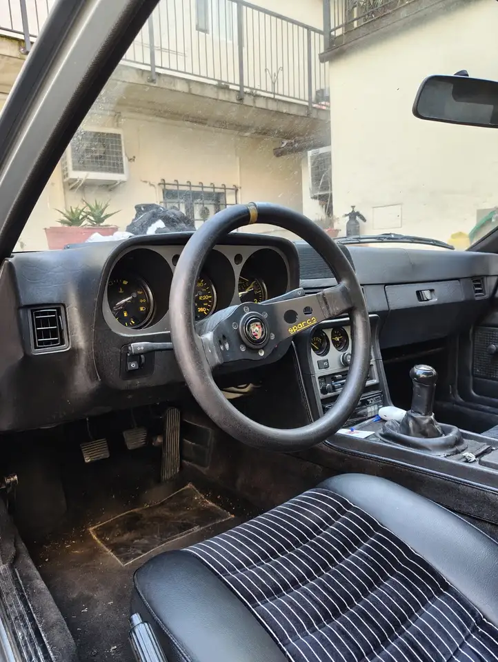Porsche 944 Coupe 2.5, foto 4