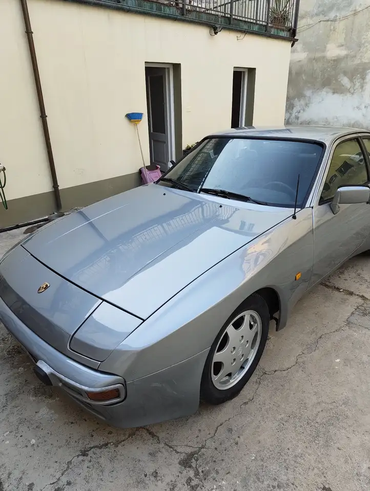 Porsche 944 Coupe 2.5, foto 3