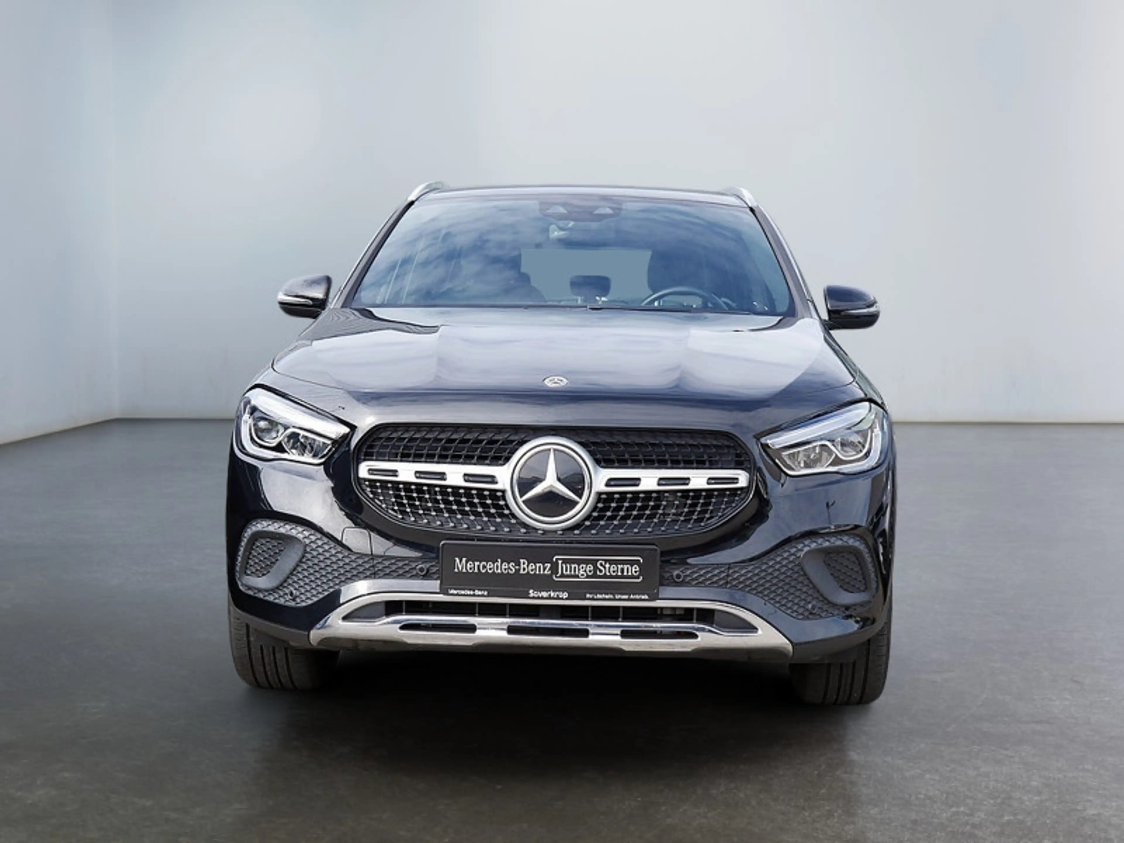 Mercedes-Benz GLA 250 PROGRESSIVE AHK SPUR PDC SHZ — photo 4