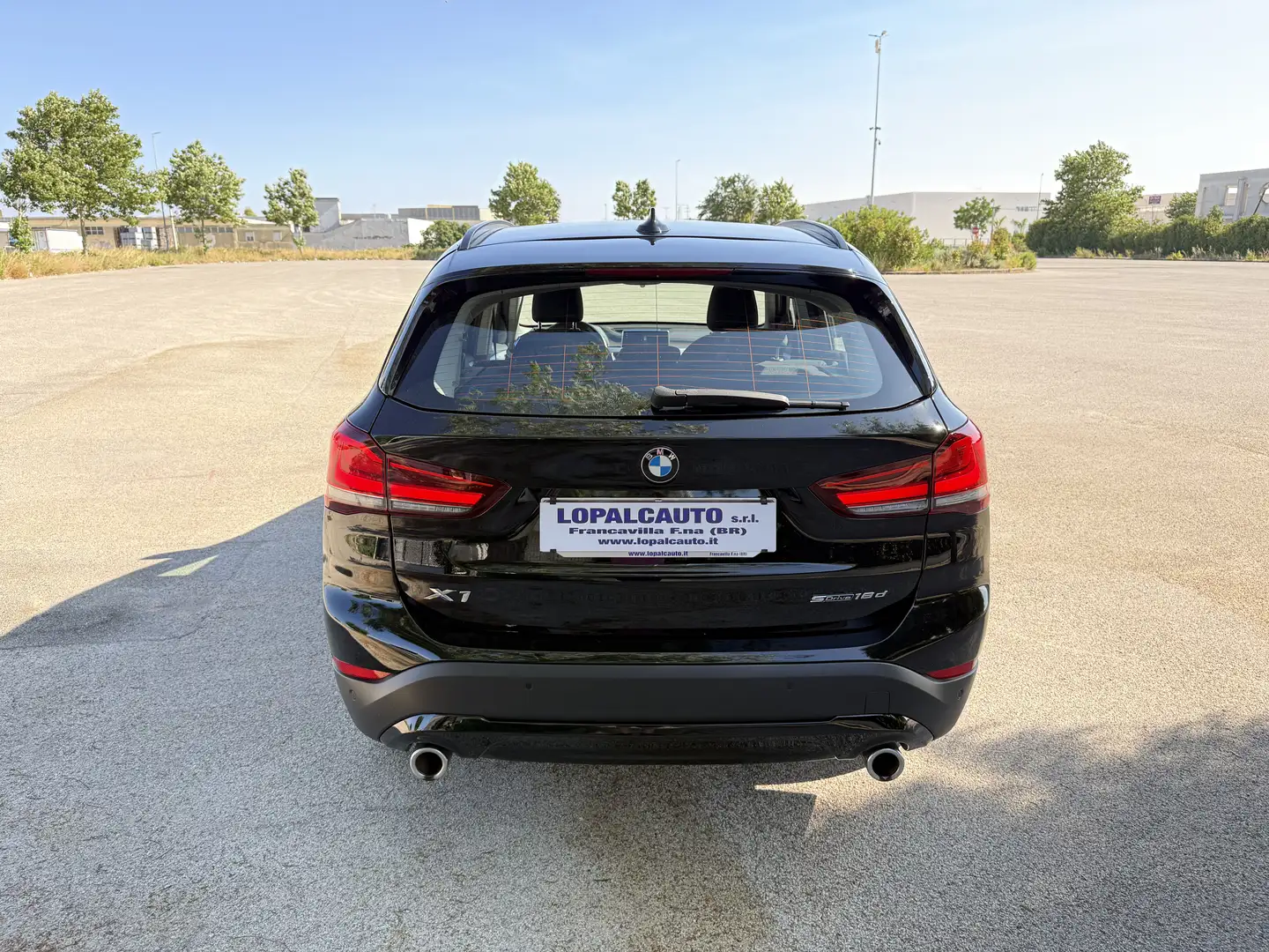 BMW X1 X1 sdrive18d Business Advantage auto Noir - 2