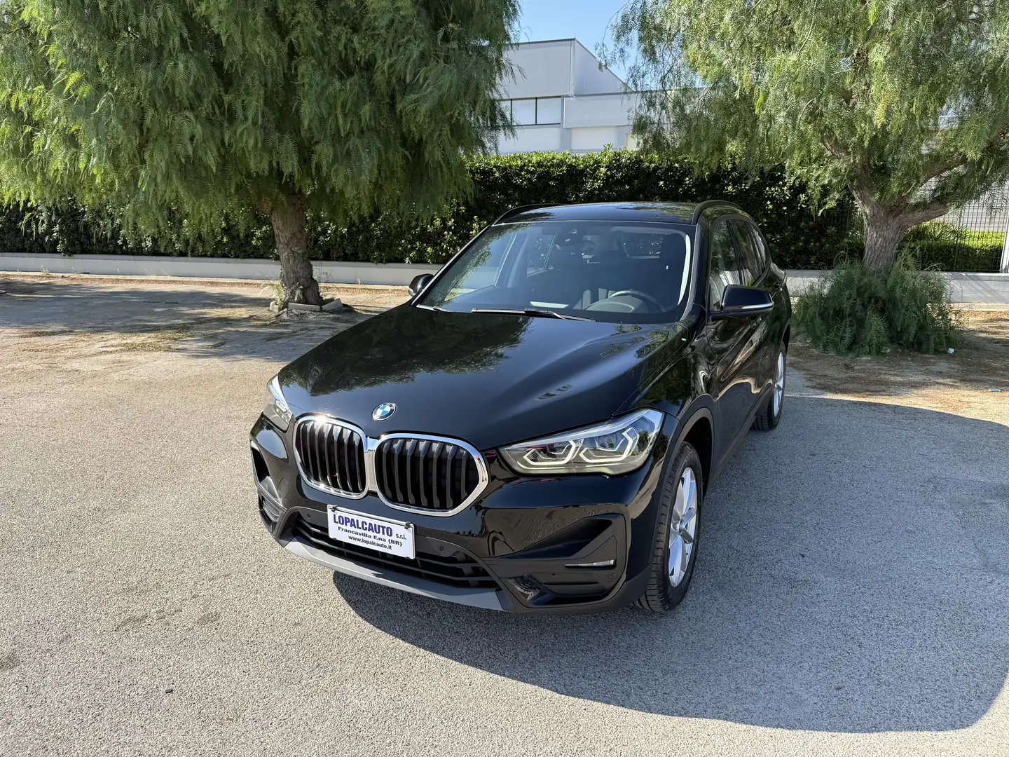BMW X1 X1 sdrive18d Business Advantage auto Noir - 1