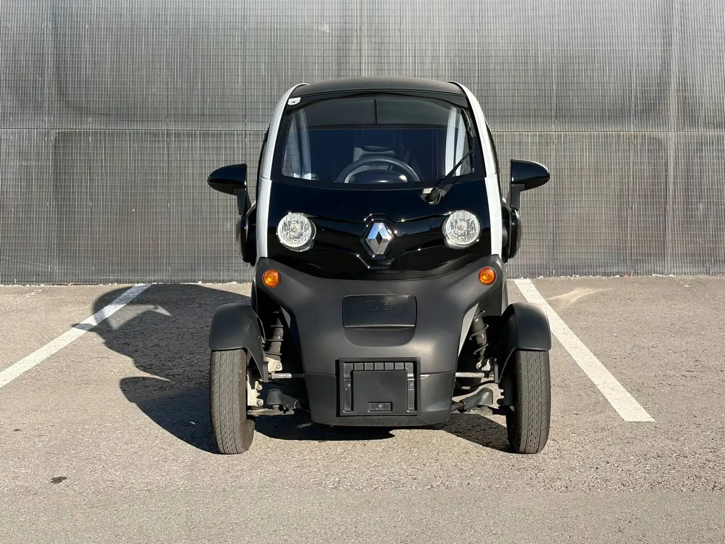 Renault Twizy Twizy black intense 80: Der ideale kleine und günstige Flitzer für urbanes Leben! Schwarz - 2