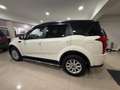 Mahindra XUV500 2.2D W8 FWD Beige - thumbnail 8