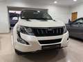 Mahindra XUV500 2.2D W8 FWD Beige - thumbnail 3