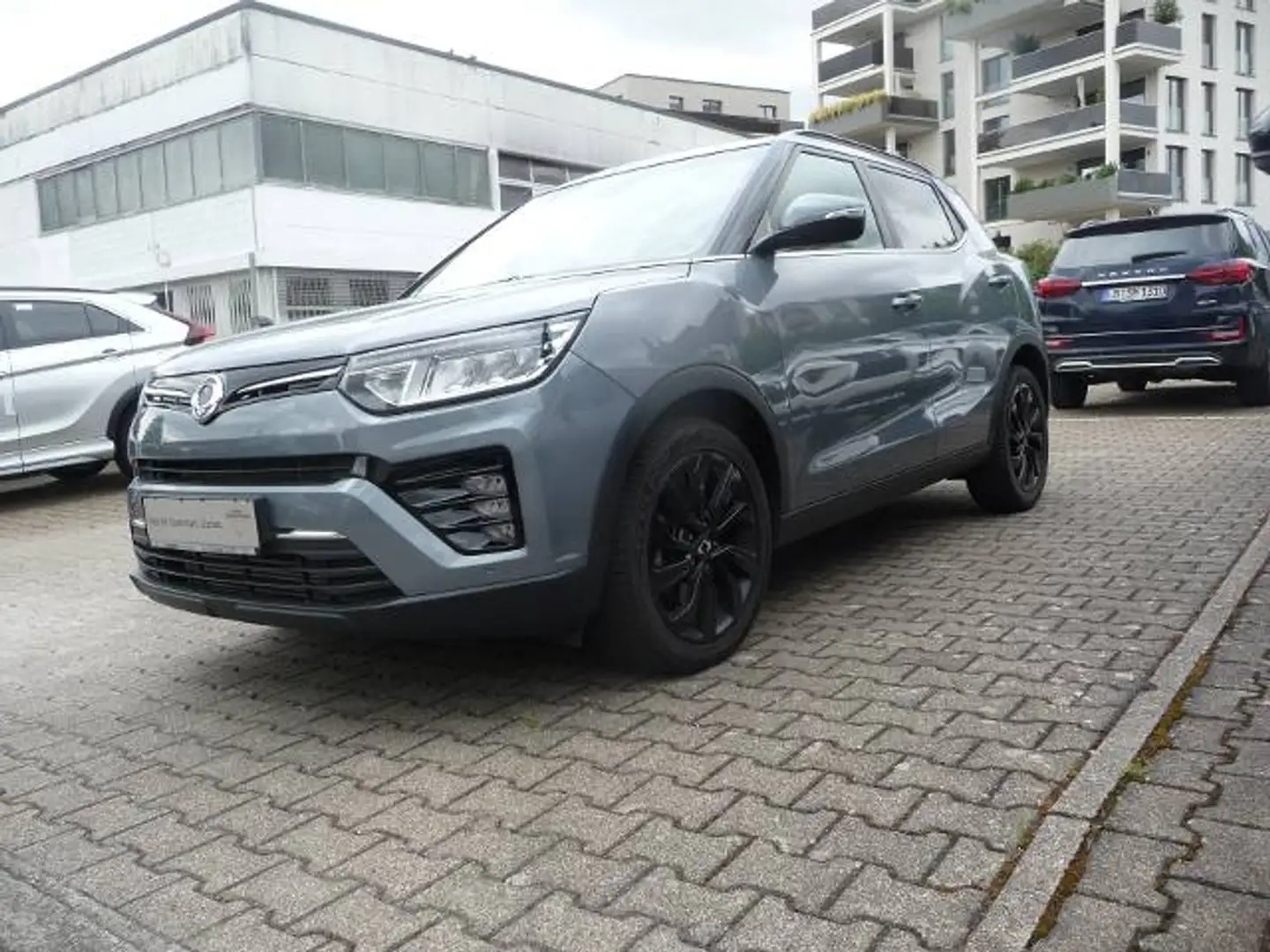 SsangYong Tivoli 1.5 GDi Sapphire 6-G Серый - 1
