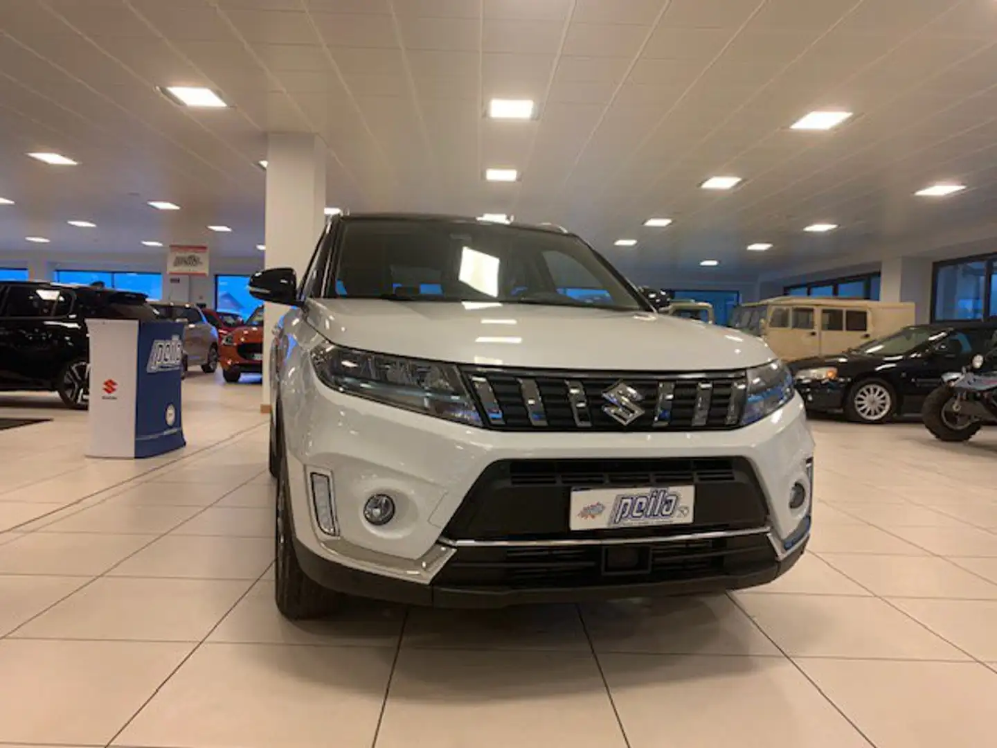 Suzuki Vitara Vitara 1.4 Hybrid Top Bi Color Bianco - 2