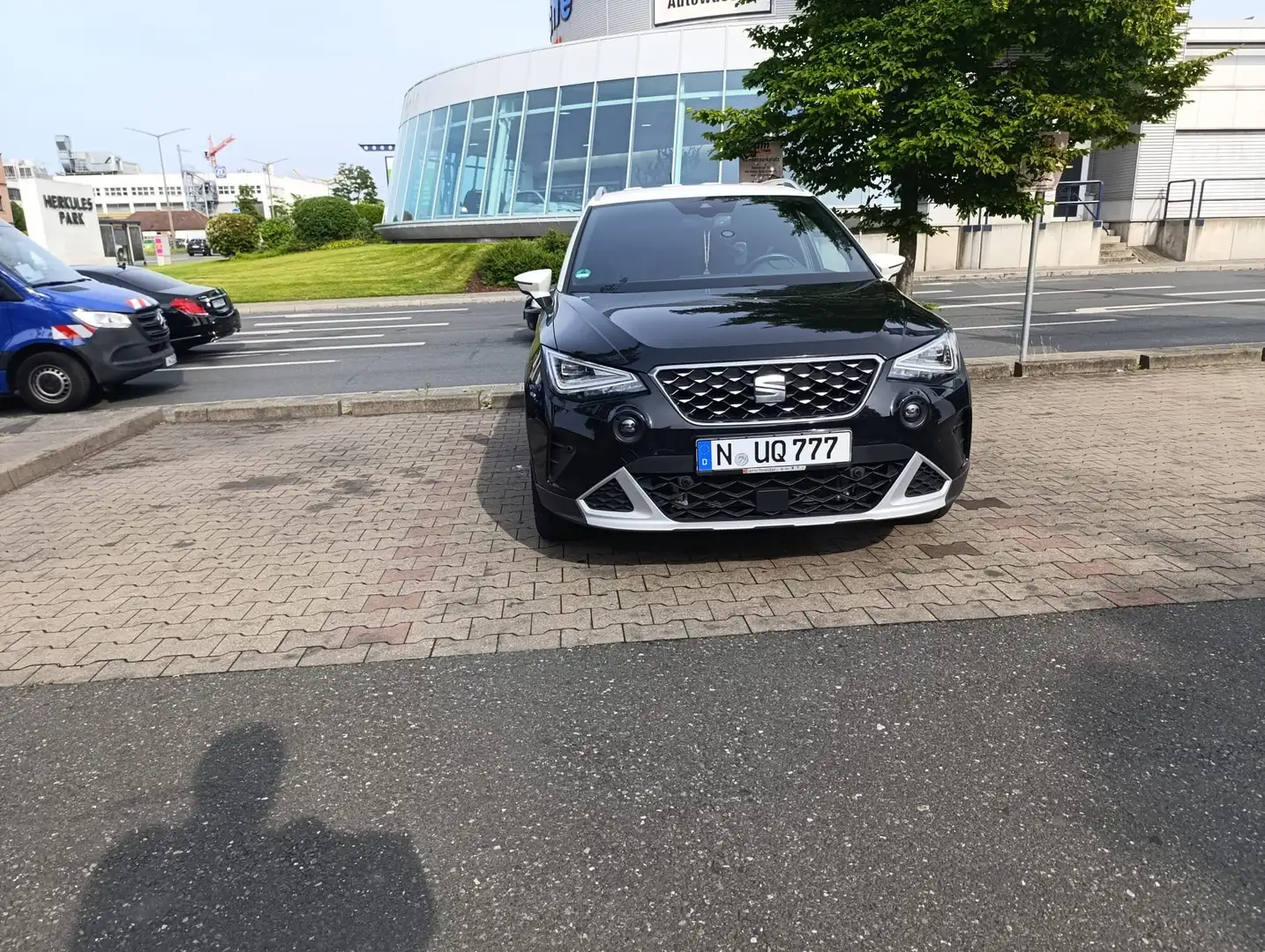 SEAT Arona Arona 1.0 TGI Xperience Schwarz - 2