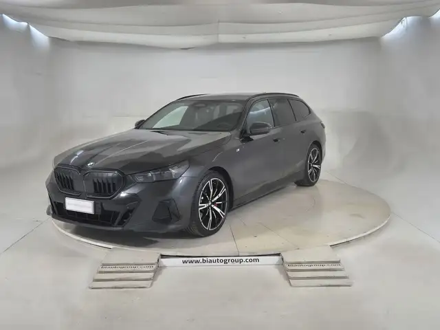 BMW 5 Series main image
