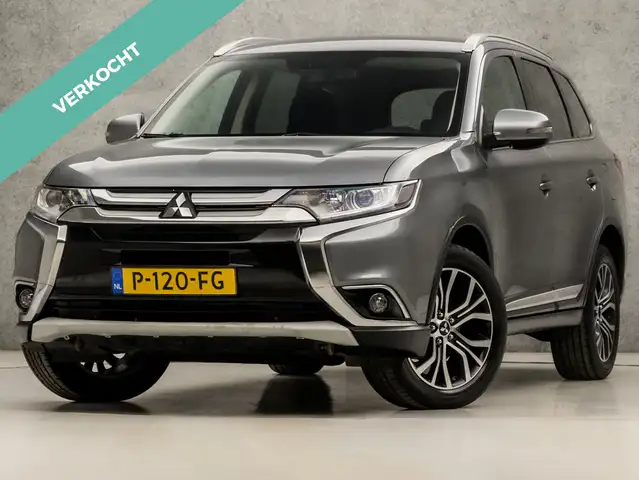 Mitsubishi Outlander 2.0 Sport 150Pk Automaat (APPLE CARPLAY, NAVIGATIE