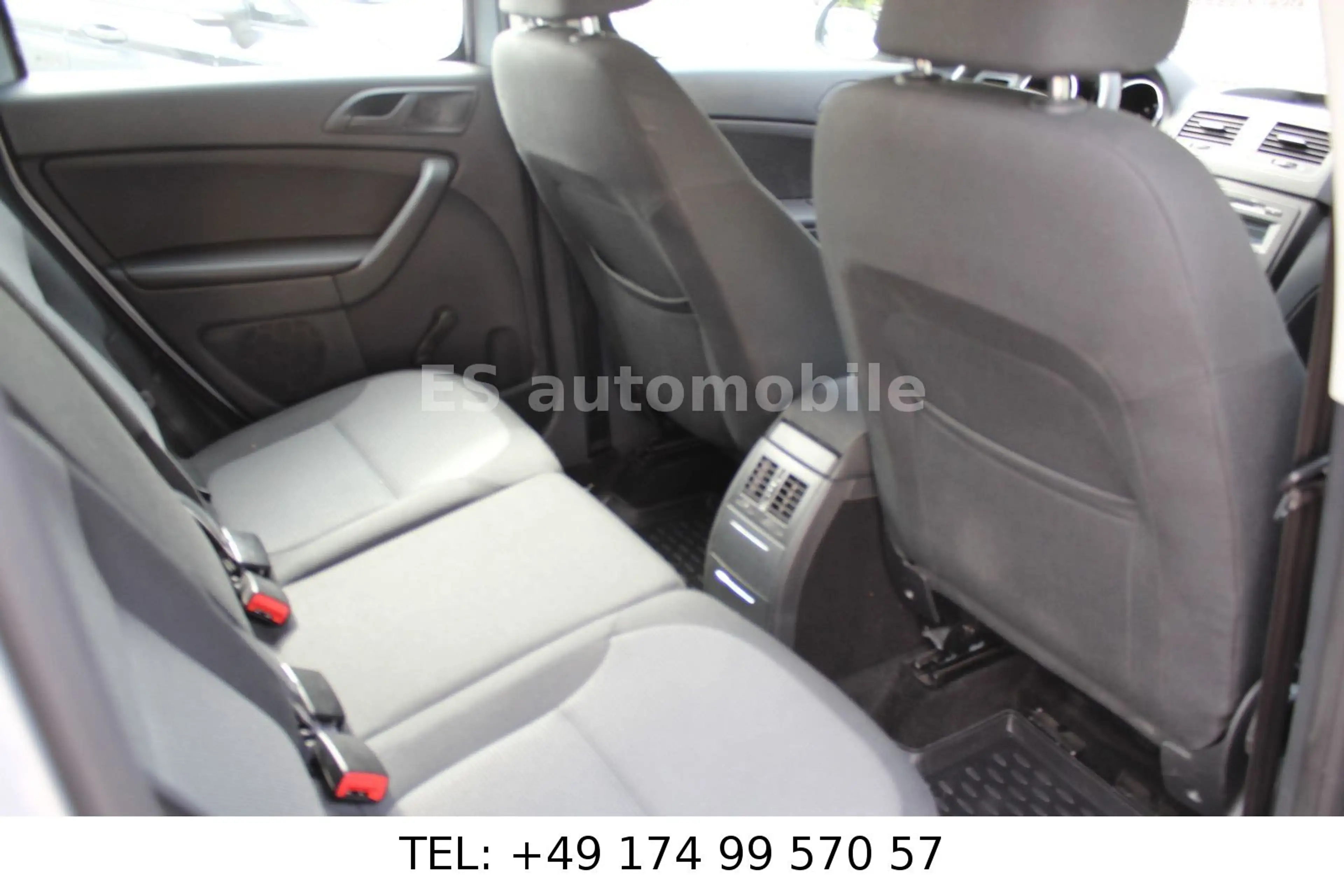 Skoda Yeti Basis **1.Hand / Garantie / Klima** — photo 13