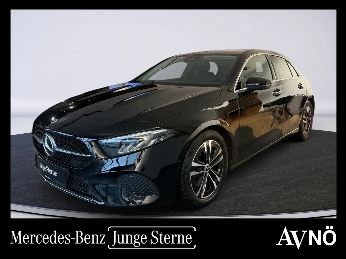 Mercedes-Benz A 180 d Kompaktlimo Österreich-E Navi Kamera Sitzh. Schwarz - 1
