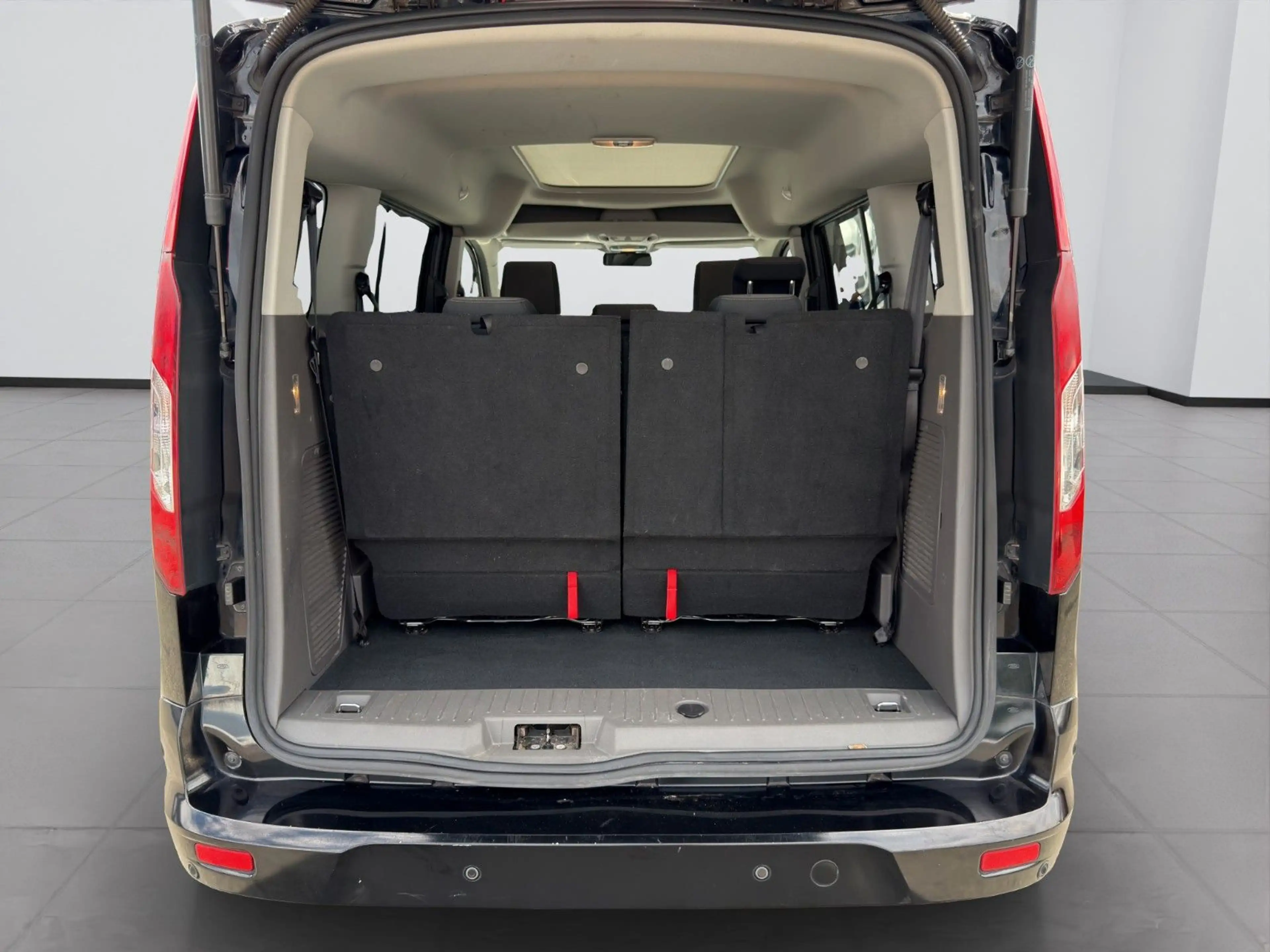 Ford Grand Tourneo Connect Titanium*7 SITZ*PANO*KAM* — photo 14