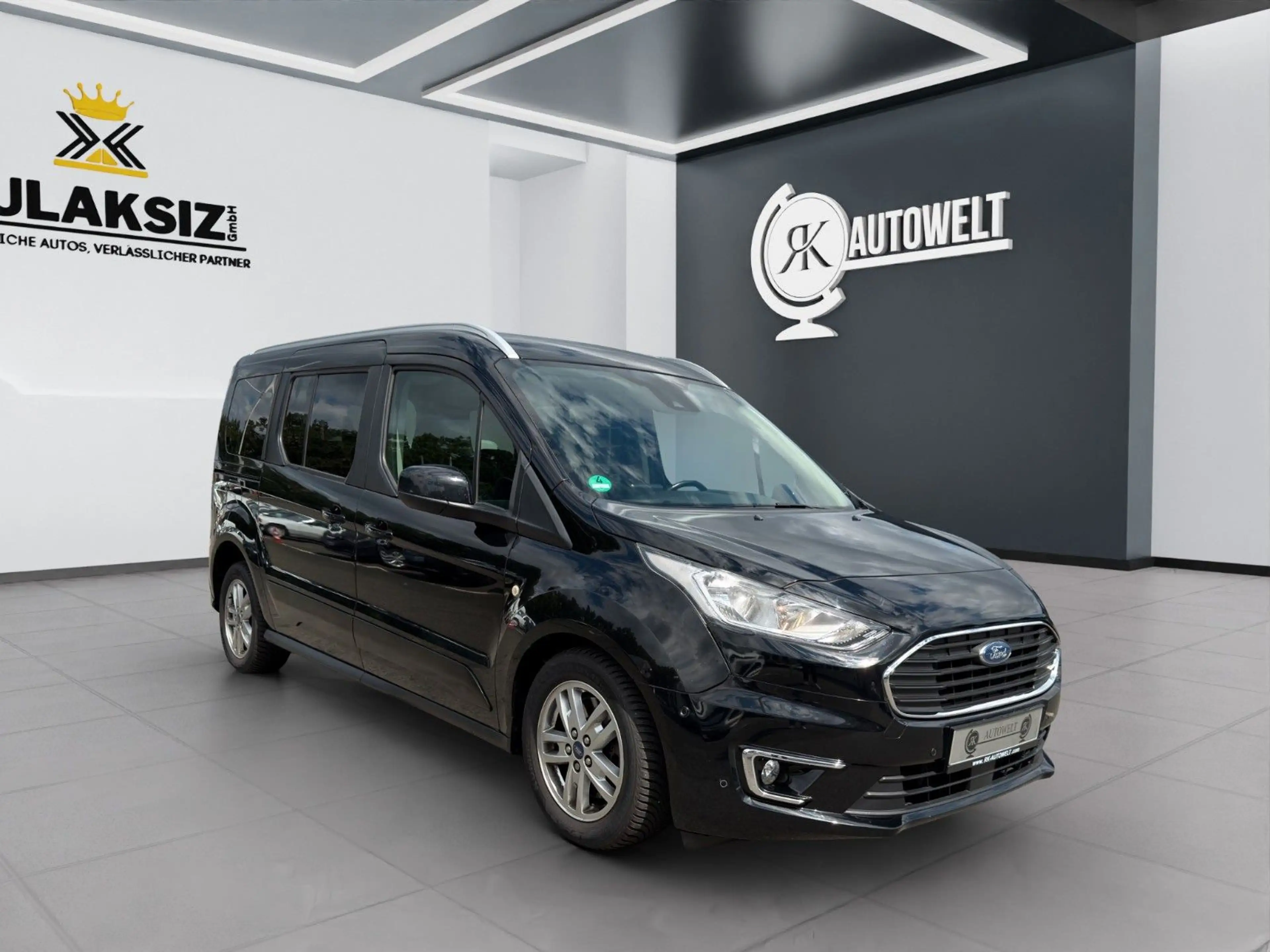 Ford Grand Tourneo Connect Titanium*7 SITZ*PANO*KAM* — photo 7
