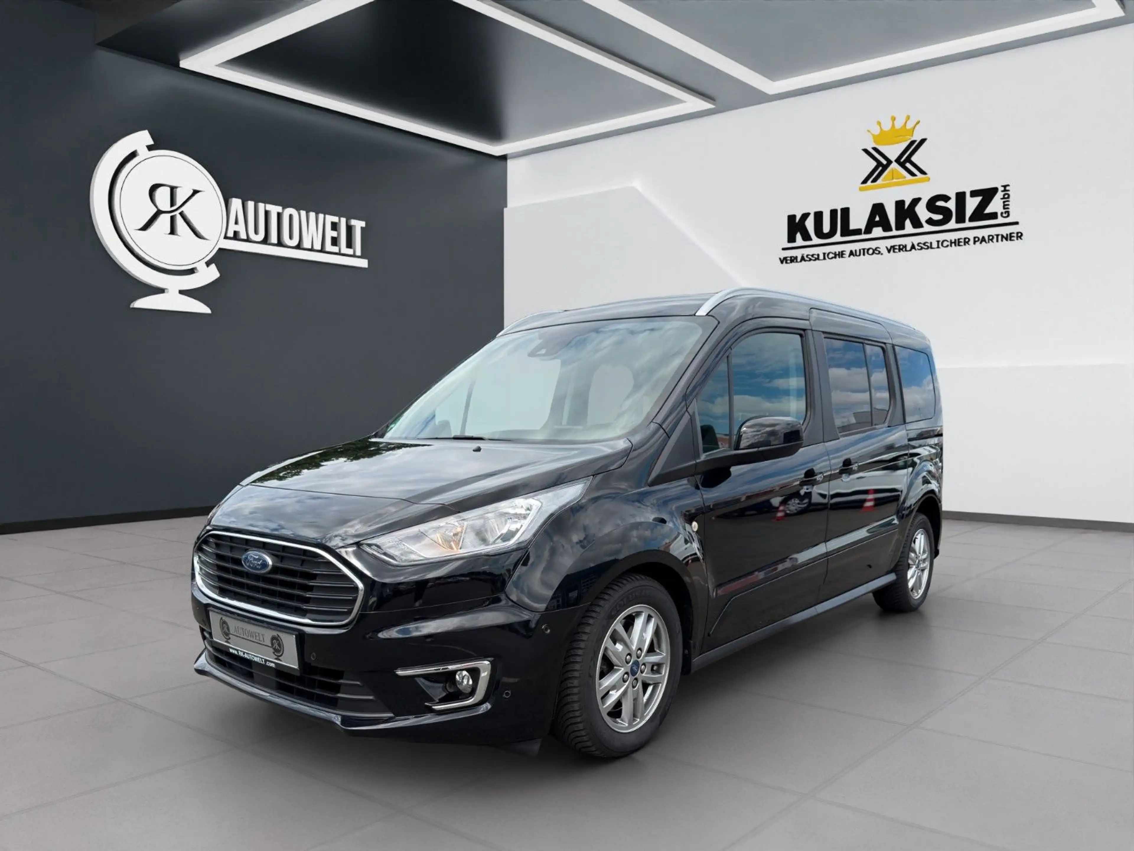 Ford Grand Tourneo Connect Titanium*7 SITZ*PANO*KAM*