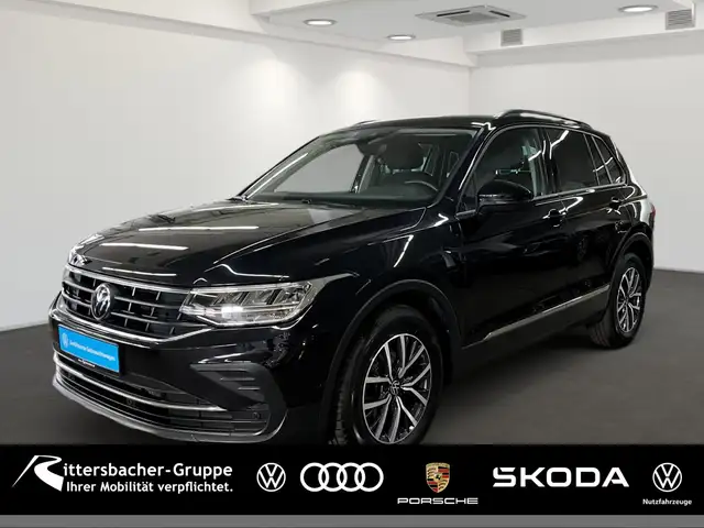 Volkswagen Tiguan 2.0 TDI Life DSG Navi RFK AHK Standheizun