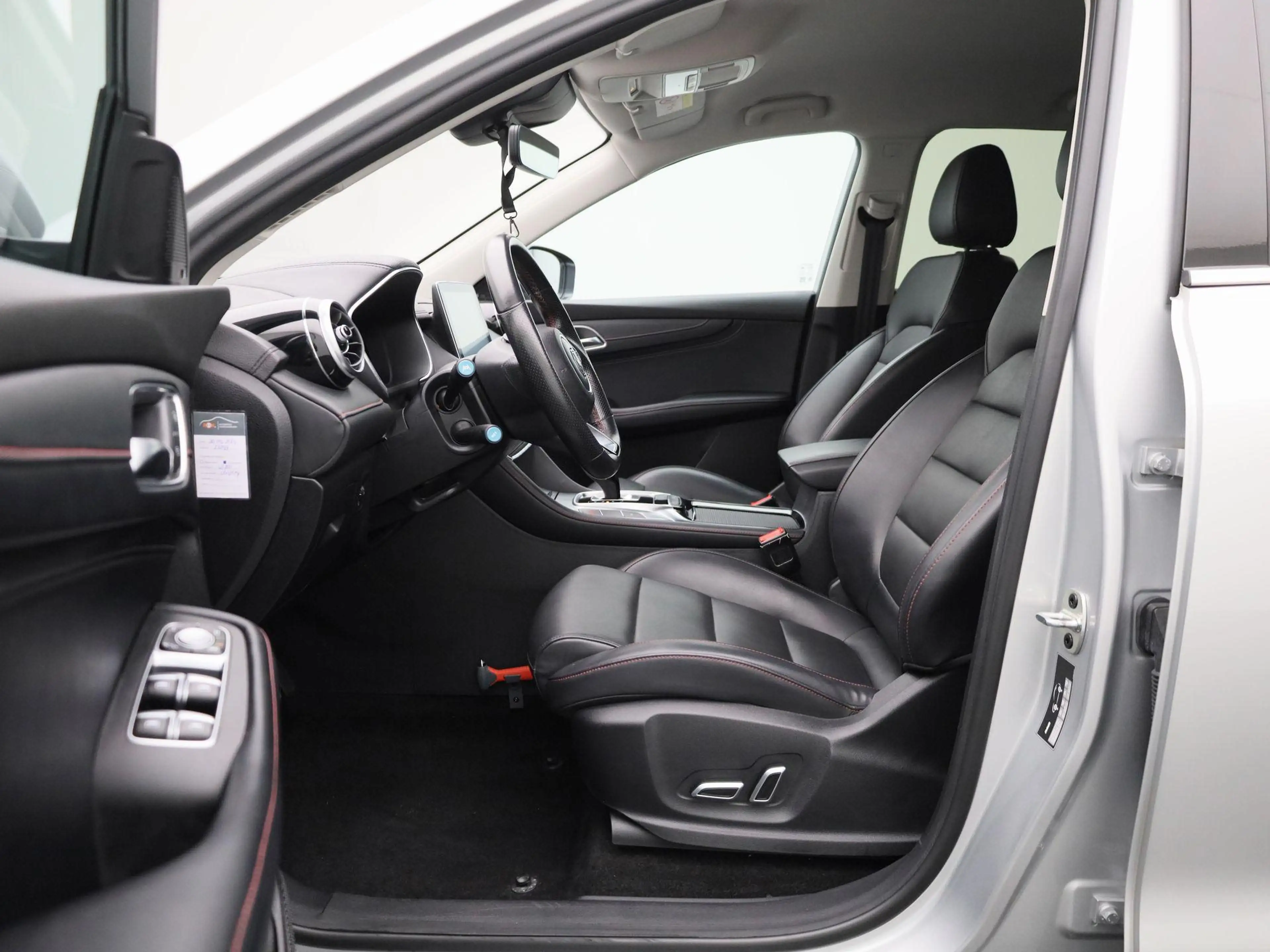 MG EHS 1.5 TGDI PHEV Aut. Comfort | Navi | ACC |  Apple C — photo 8