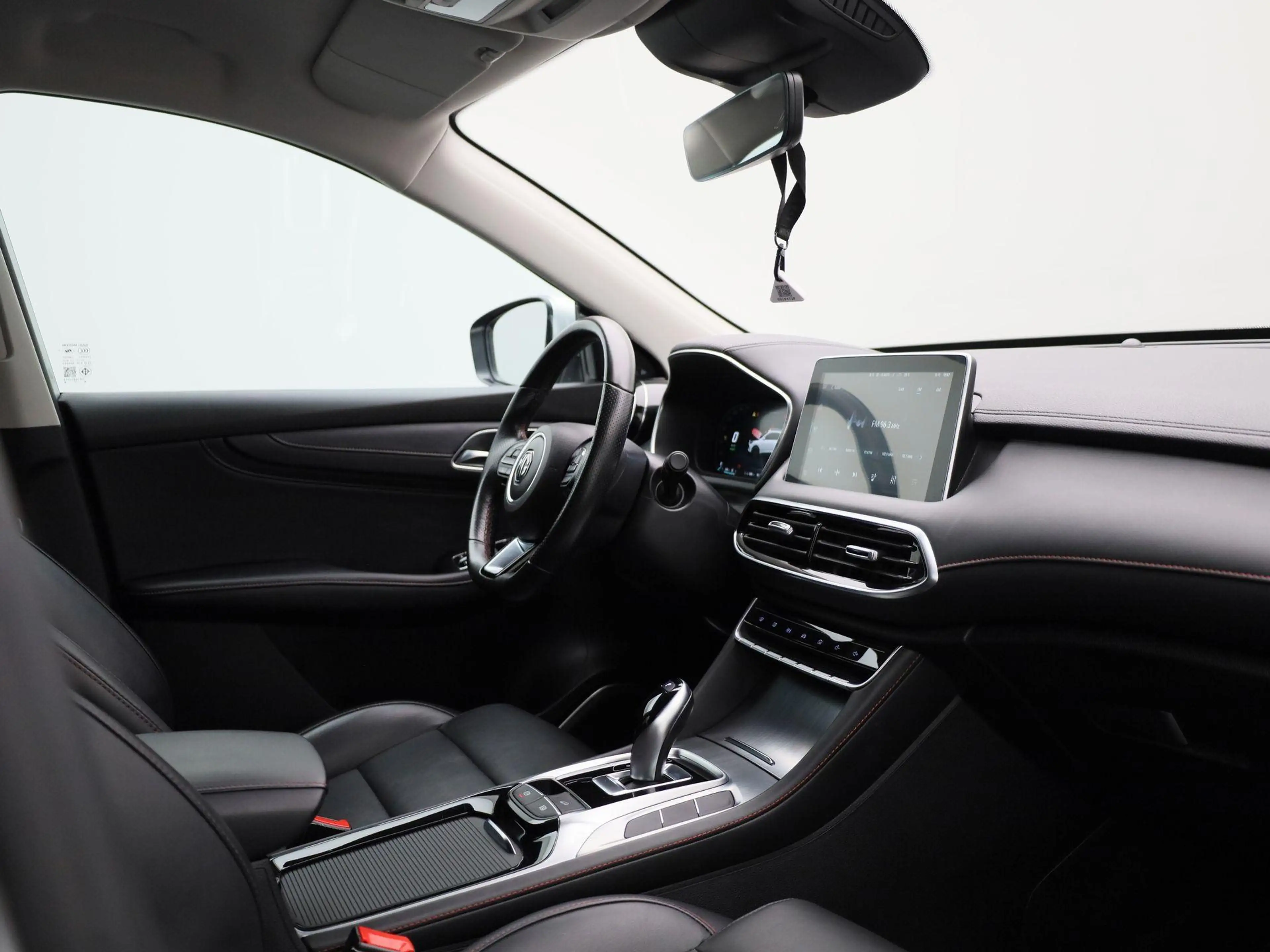 MG EHS 1.5 TGDI PHEV Aut. Comfort | Navi | ACC |  Apple C — photo 11