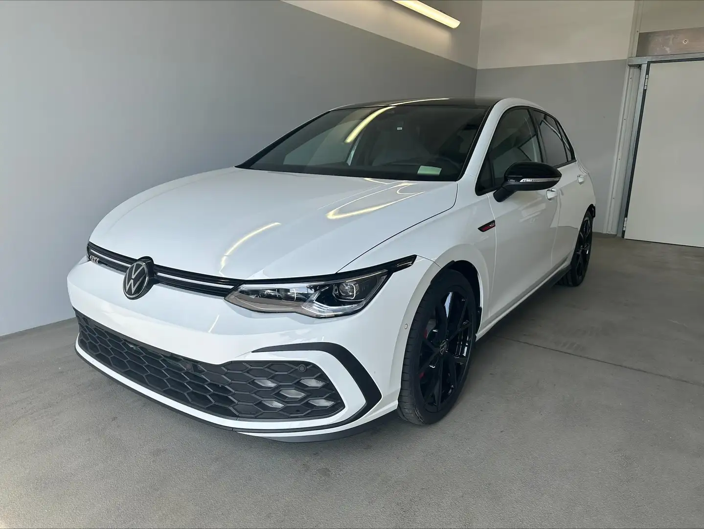 Volkswagen Golf GTI DSG AHK+Pano+Sitzheizung vo+hi 2.0 TSI OPF ... Білий - 1
