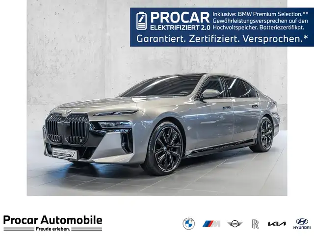 BMW i7 xDrive60 M Sport PANO ACC RFK NAVI Standh.