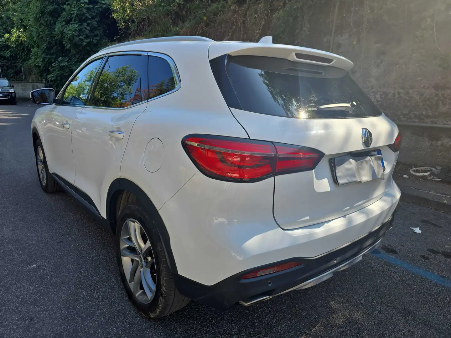 MG HS HS I 1.5 AT Luxury auto Blanc - 2