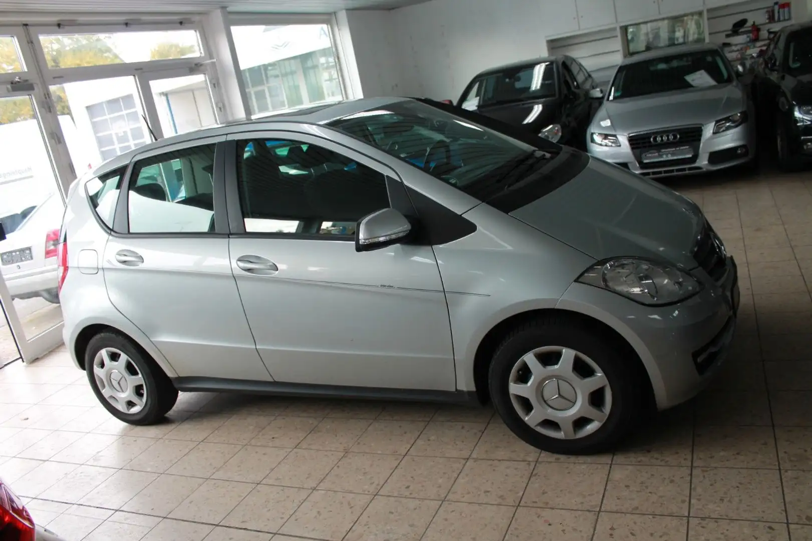 Mercedes-Benz A 180 A -Klasse A 180 CDI Zilver - 1