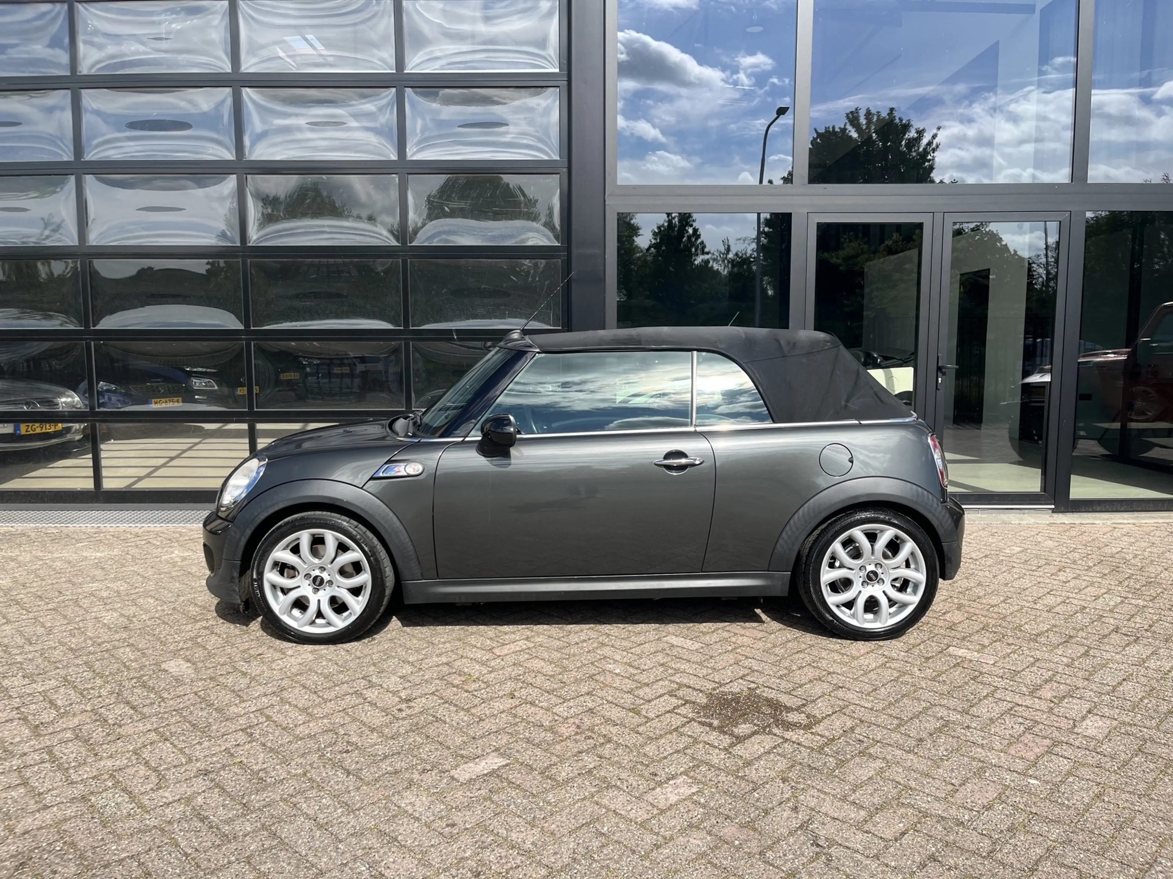 MINI Cooper S Cabrio Mini 1.6 Chili, Leer, Navi , 184 pk ! — photo 5