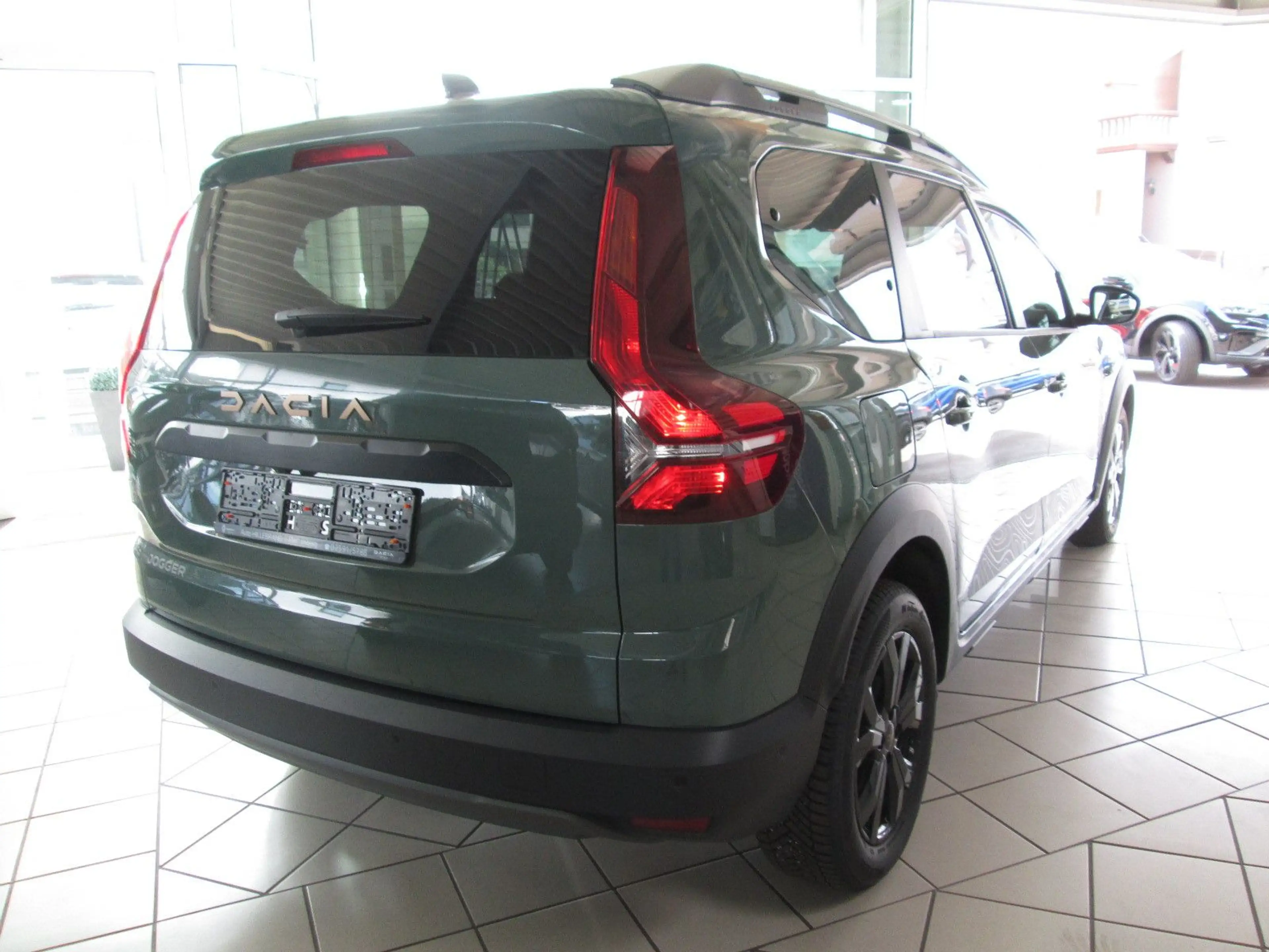 Dacia Jogger Extreme*KLIMAAUTOM*RÜCKFAHRKAMERA*7 SITZE — photo 5