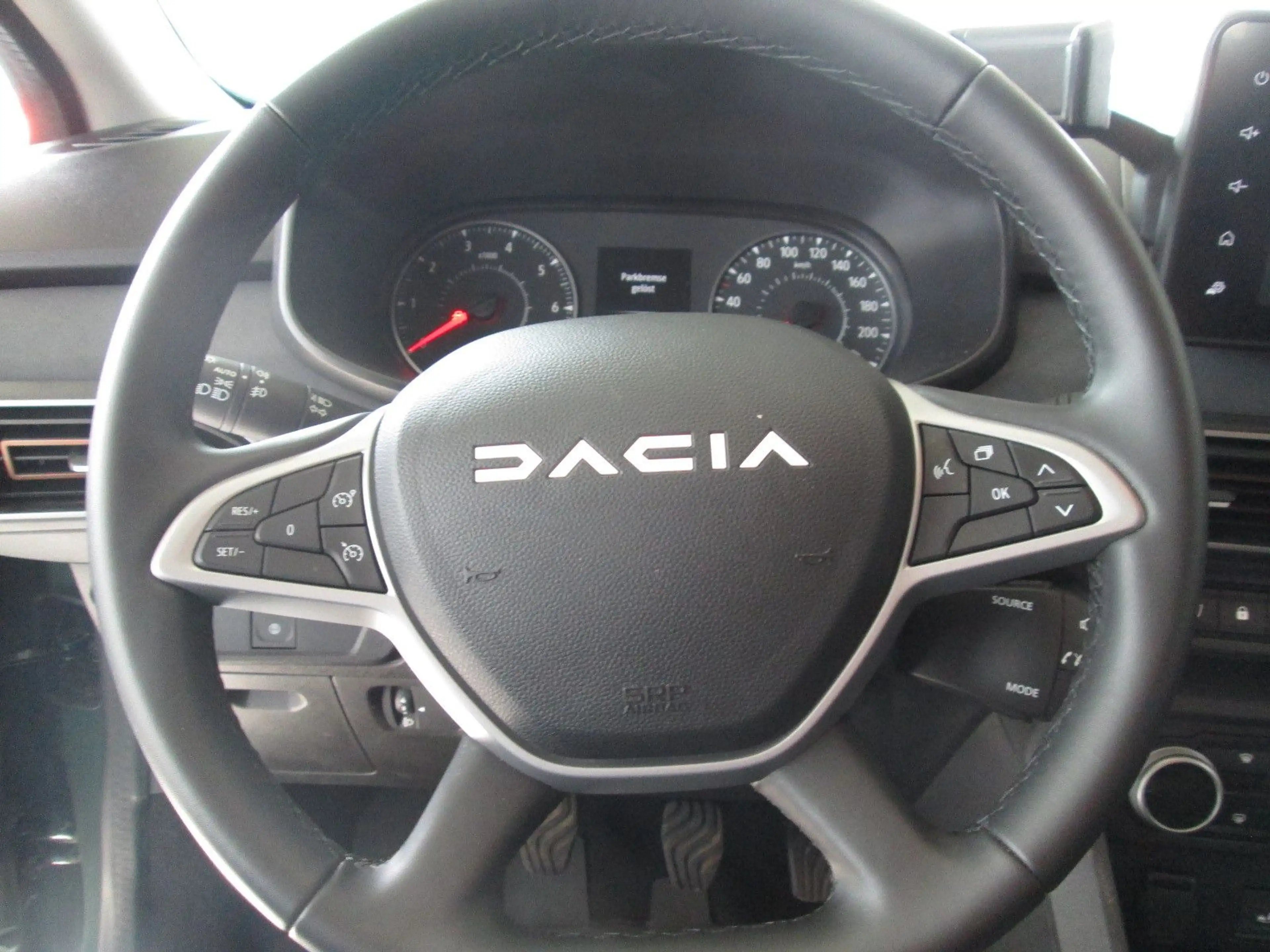 Dacia Jogger Extreme*KLIMAAUTOM*RÜCKFAHRKAMERA*7 SITZE — photo 23