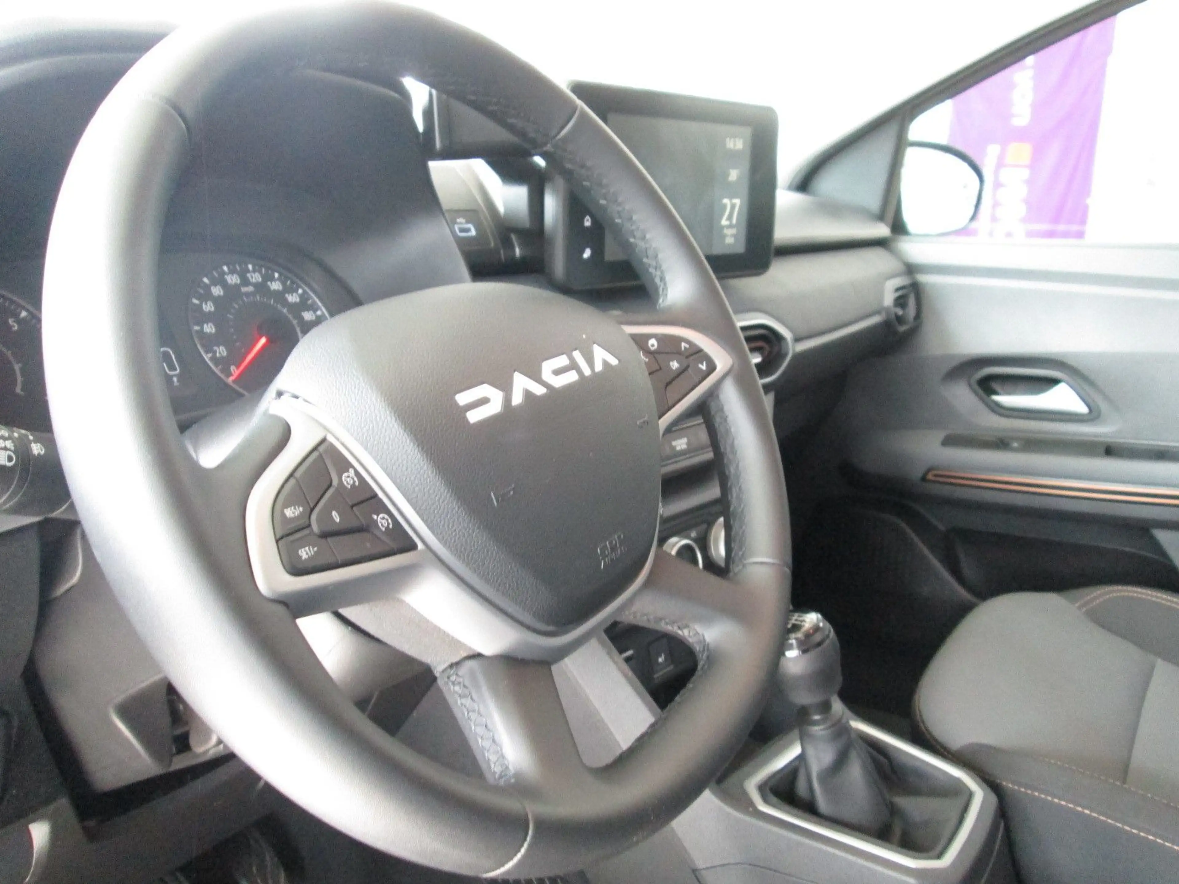 Dacia Jogger Extreme*KLIMAAUTOM*RÜCKFAHRKAMERA*7 SITZE — photo 20