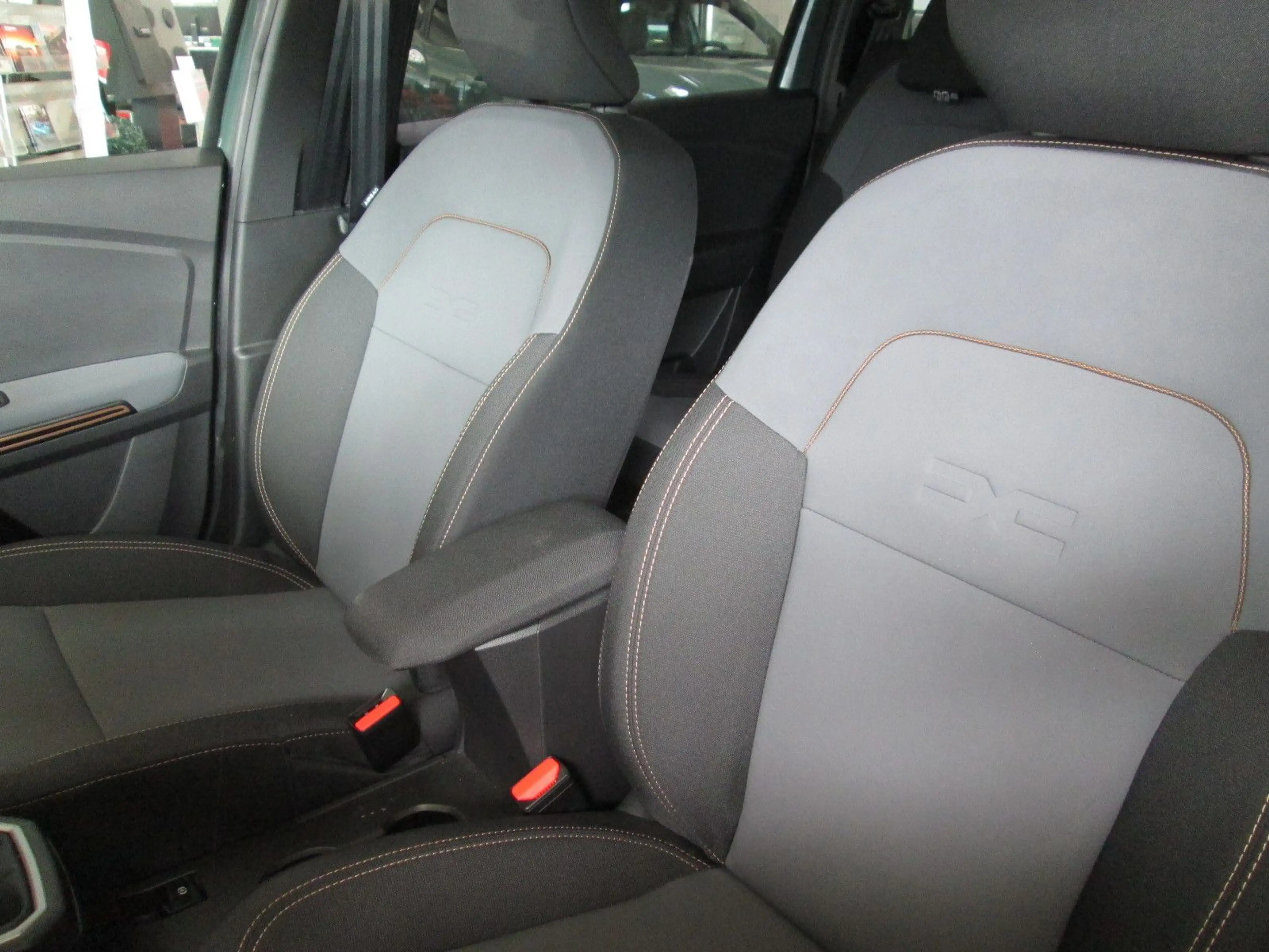 Dacia Jogger Extreme*KLIMAAUTOM*RÜCKFAHRKAMERA*7 SITZE — photo 18