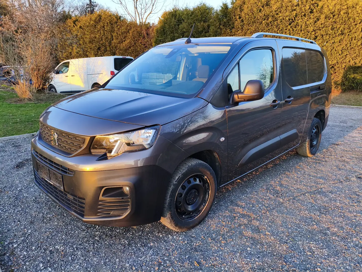 Peugeot Partner 1.5 BlueHDi 100 L2 EHZ S&S Premium - 1