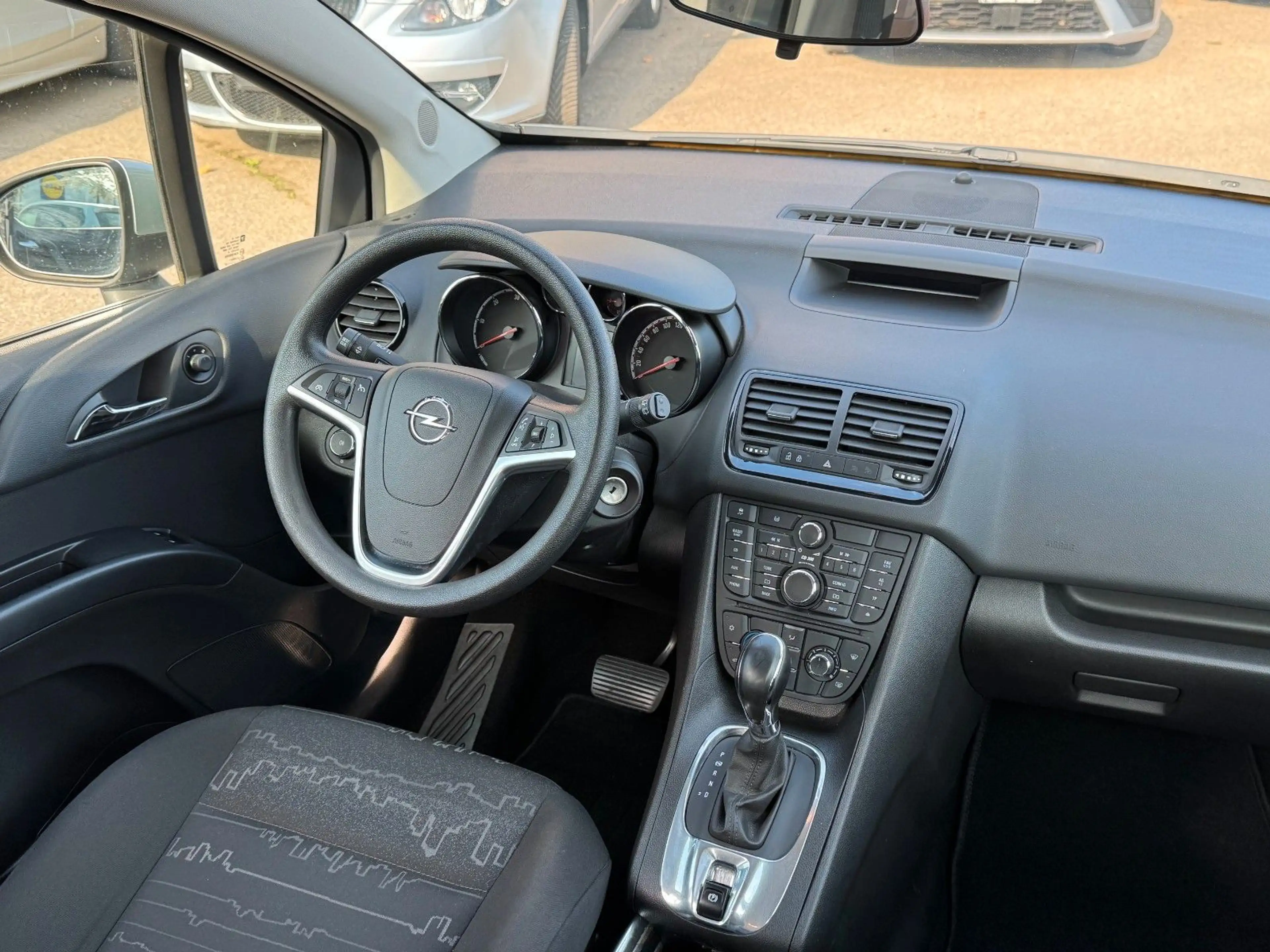 Opel Meriva B Edition 1.7l Automatik/HU neu/AHK — photo 14