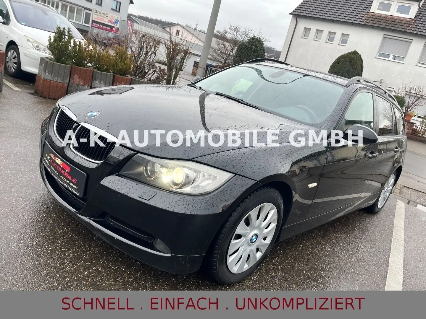 BMW 318 i Touring*XENON*TEMPO*KLIMA*SHZ*(Beschädigt)* Schwarz - 2