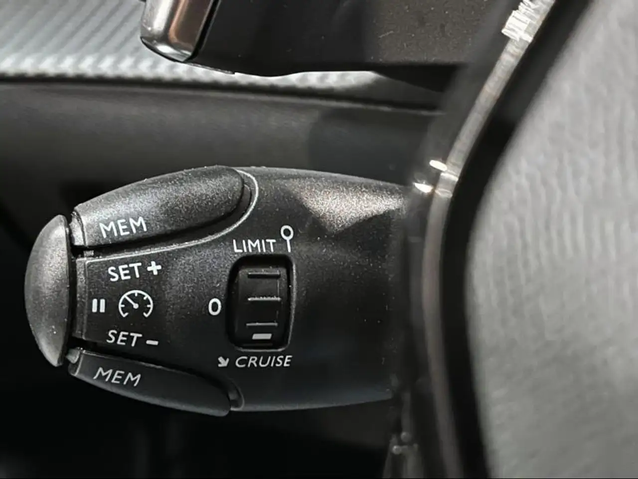 Peugeot 2008 Allure Pack, миниатюра 24