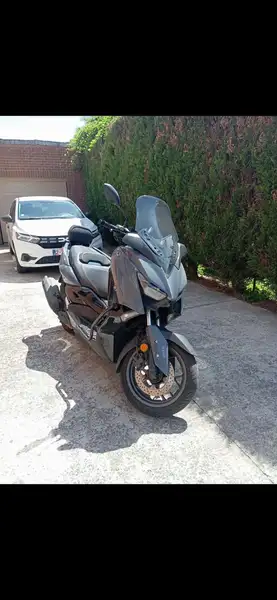 Yamaha XMAX 125