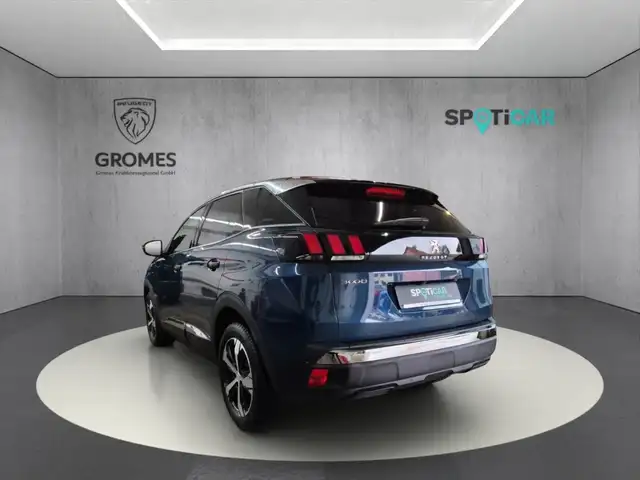 Peugeot 3008 view 5