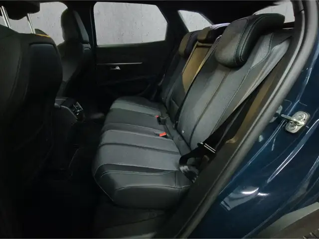 Peugeot 3008 view 8