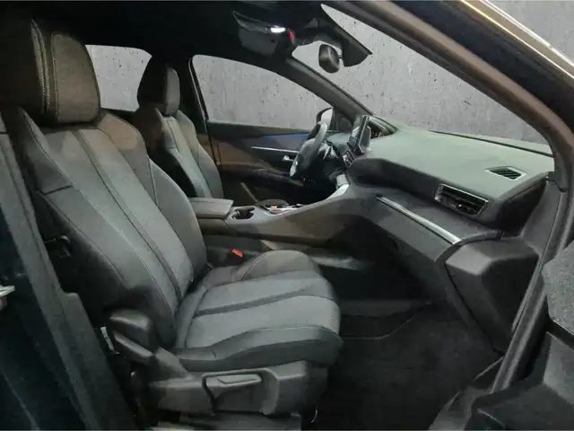 Peugeot 3008 view 13