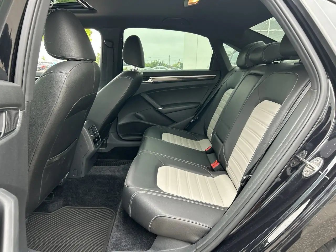Volkswagen Passat снимка Volkswagen Passat