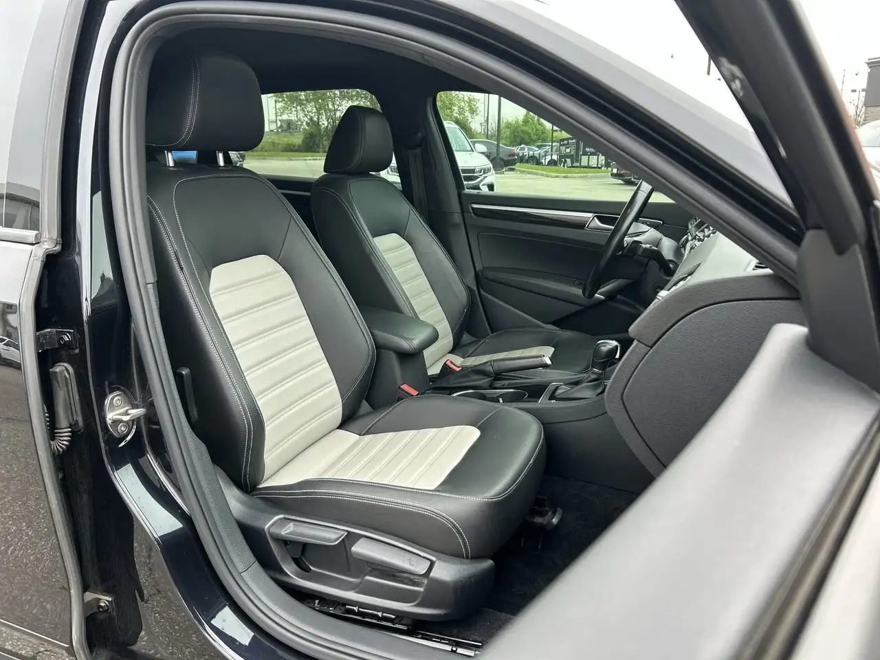Volkswagen Passat снимка Volkswagen Passat
