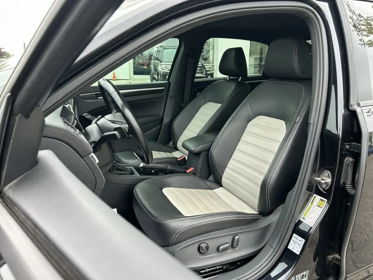 Volkswagen Passat снимка Volkswagen Passat