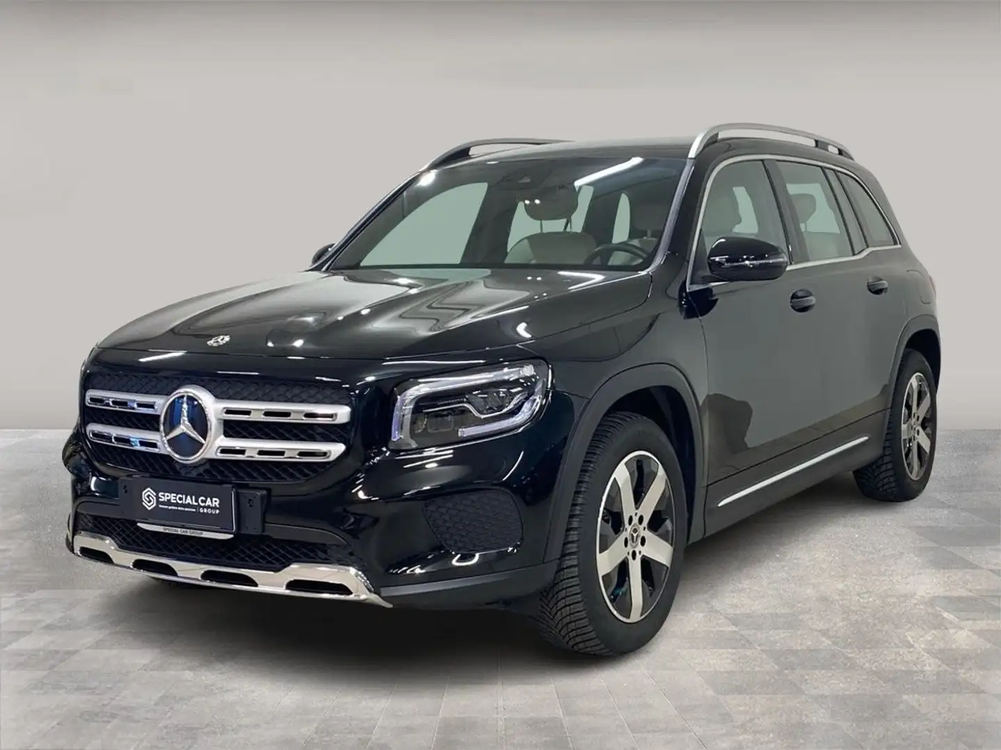 Mercedes-Benz GLB 180 GLB 180 d Automatic Sport Zwart - 1