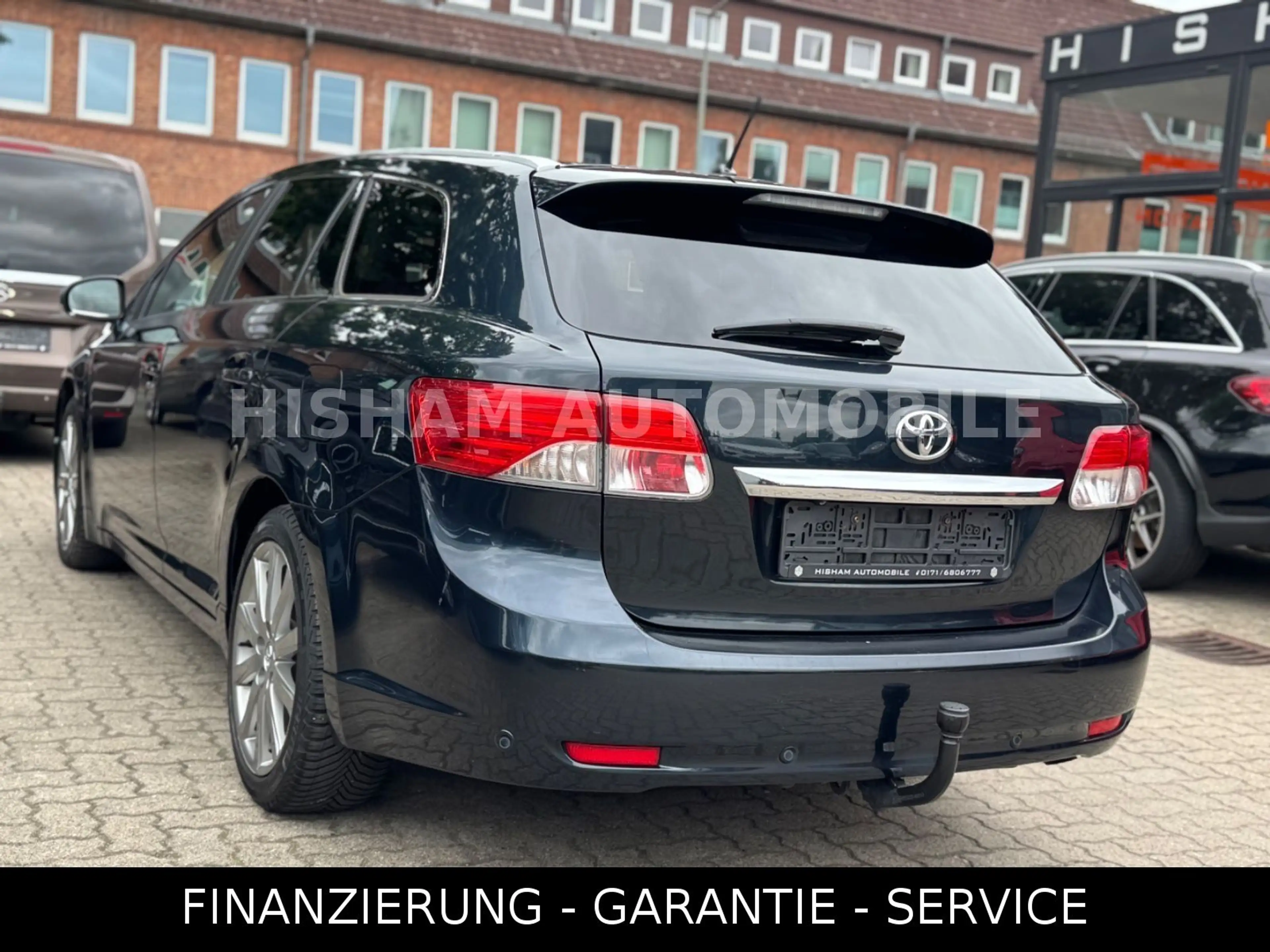 Toyota Avensis Kombi Executive/NAVI/CAM/AHK/PANO/XENON — photo 6