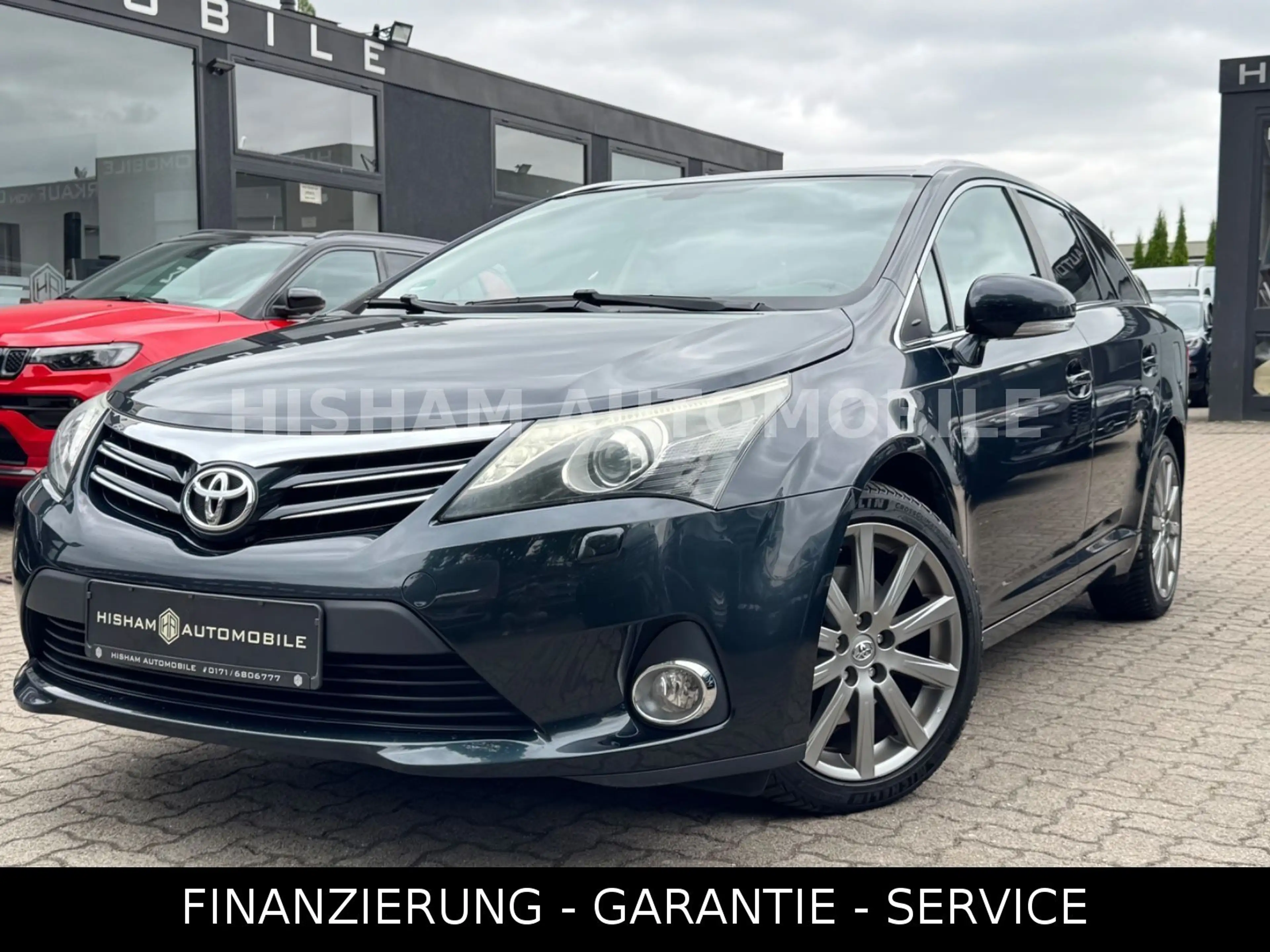 Toyota Avensis Kombi Executive/NAVI/CAM/AHK/PANO/XENON